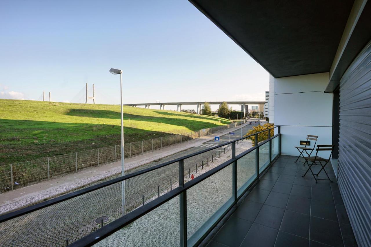 Апартаменты Bridge View With Balcony Сакавен Экстерьер фото